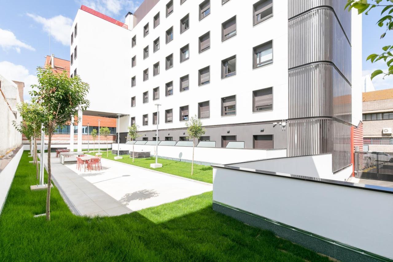 Micampus Xaudaro Student Residence Madrid Buitenkant foto